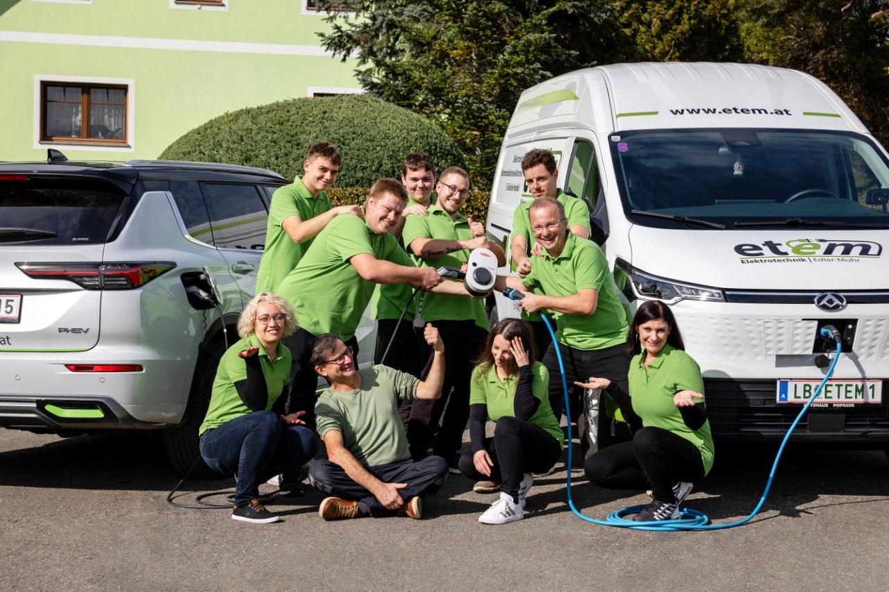 Foto Team etem Elektrotechnik